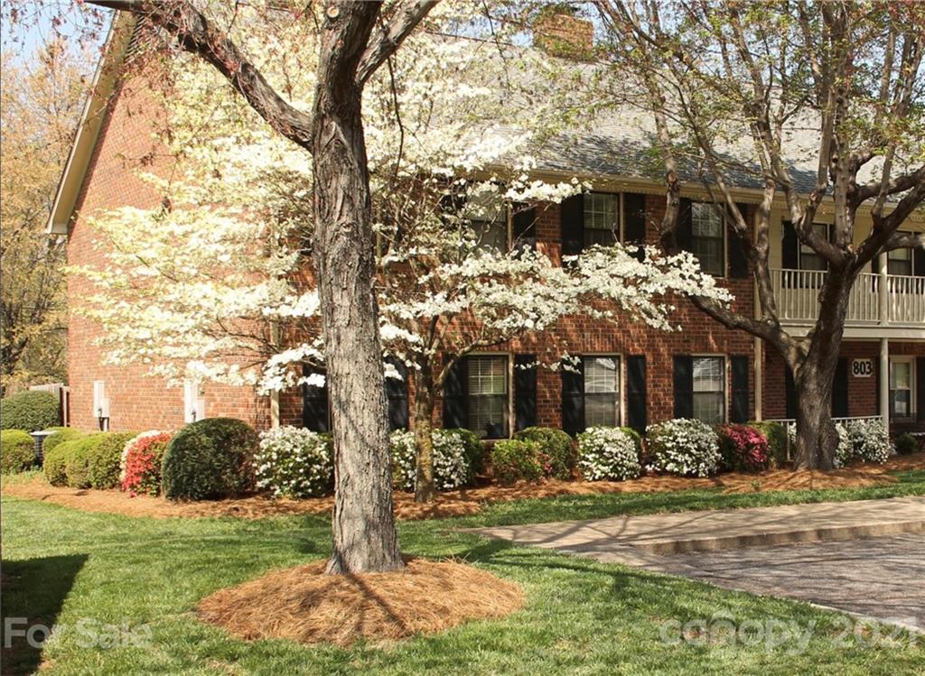 Property image 1 at 803 Cornwallis Avenue, Gastonia, NC 28056