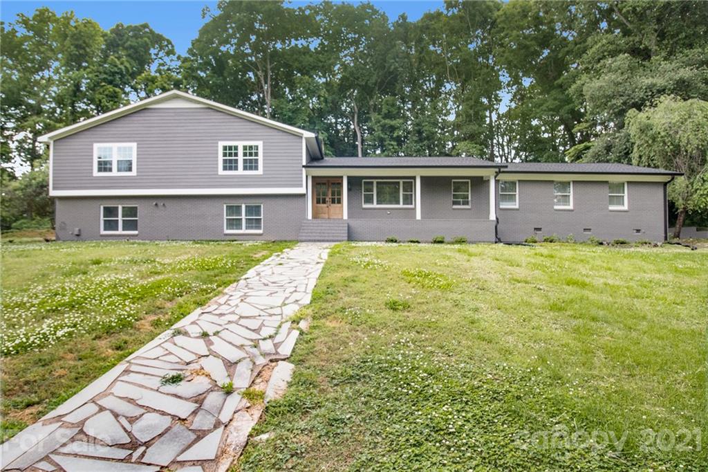 Property image 1 at 106 Brookmeade Drive, Statesville, NC 28625