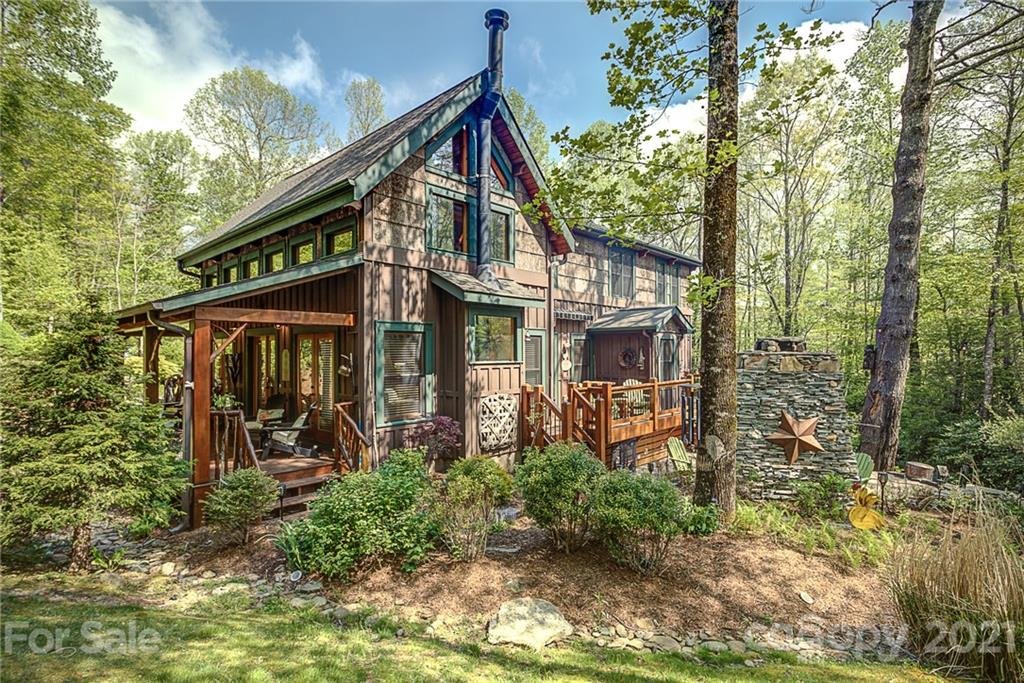 Property image 1 at 137 Keowee Lane, Blowing Rock, NC 28605