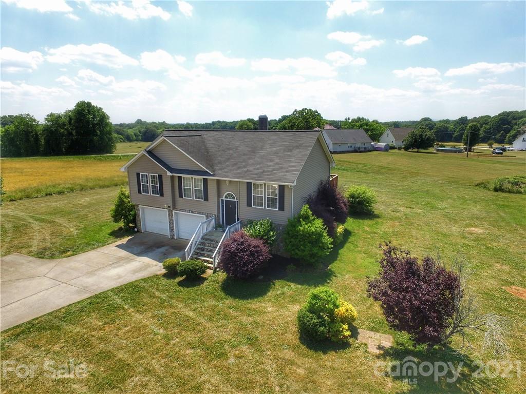 Property image 1 at 2241 Killian Road, Lincolnton, NC 28092