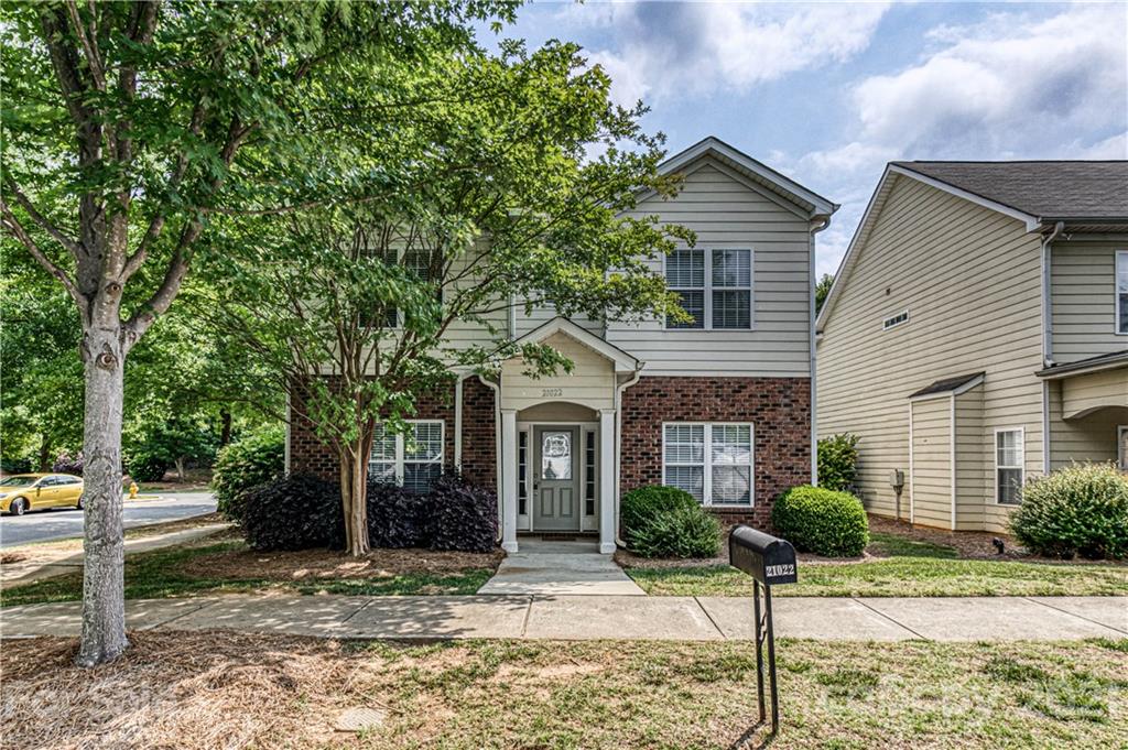 Property image 1 at 21022 Burlington Way, Cornelius, NC 28031