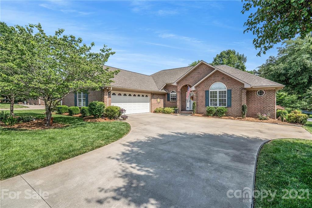 7932 King Arthurs Court