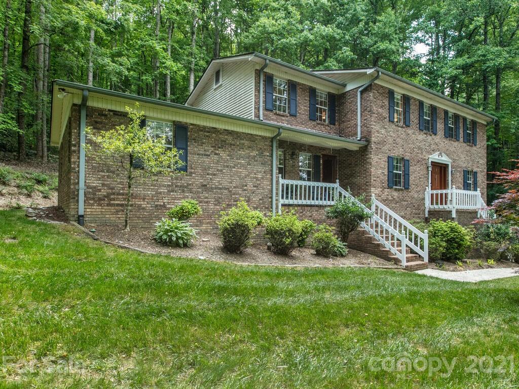 Property image 1 at 613 Downing Court, Hendersonville, NC 28739