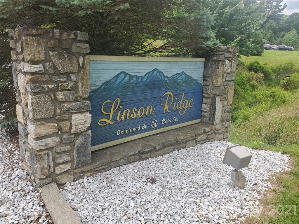 Property image 1 at 5 Whippoorwill Way, Waynesville, NC 28785