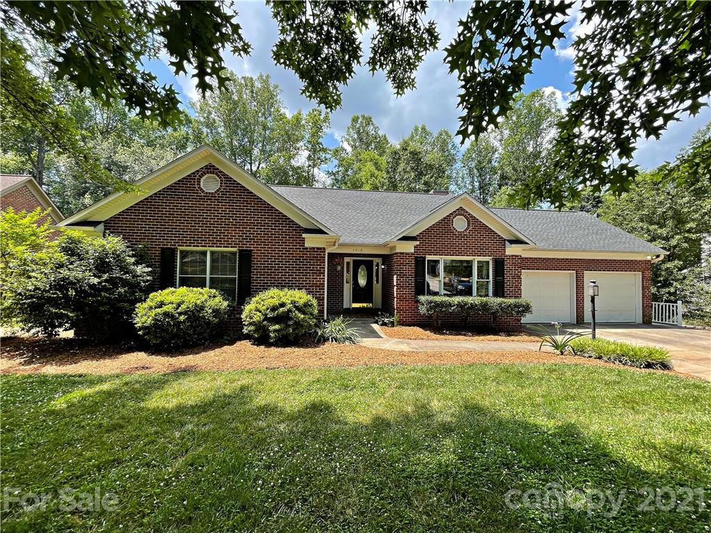 Property image 1 at 1418 34th Avenue Lane, Hickory, NC 28601