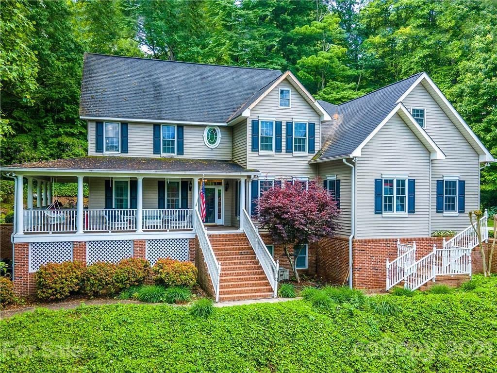 Property image 1 at 40 Panda Trail, Waynesville, NC 28785