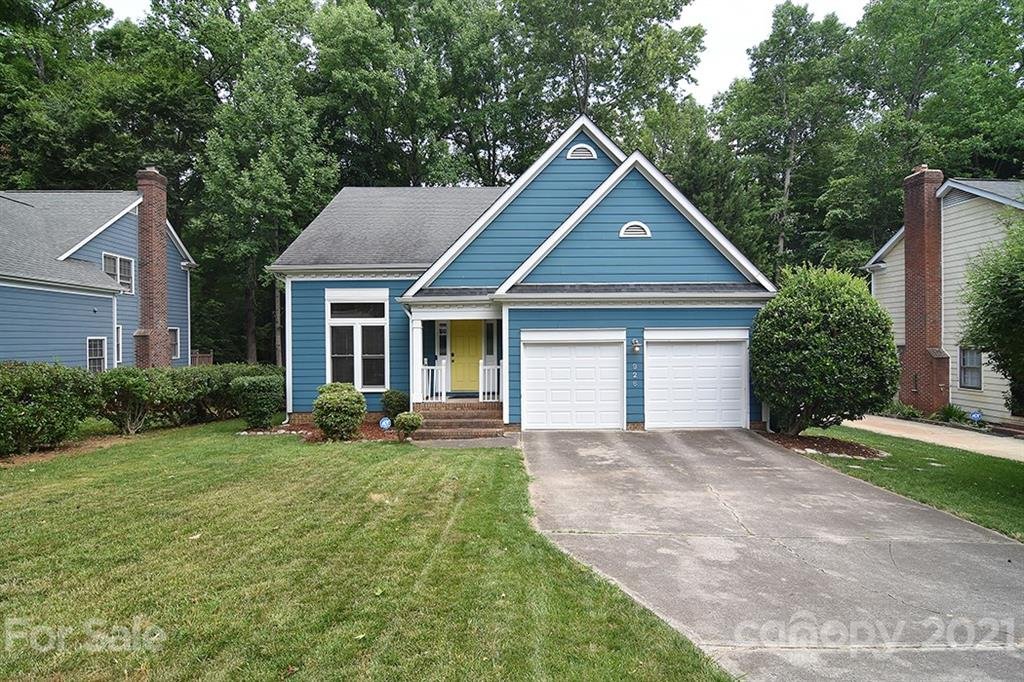 Property image 1 at 926 Eldorado Avenue, Charlotte, NC 28262
