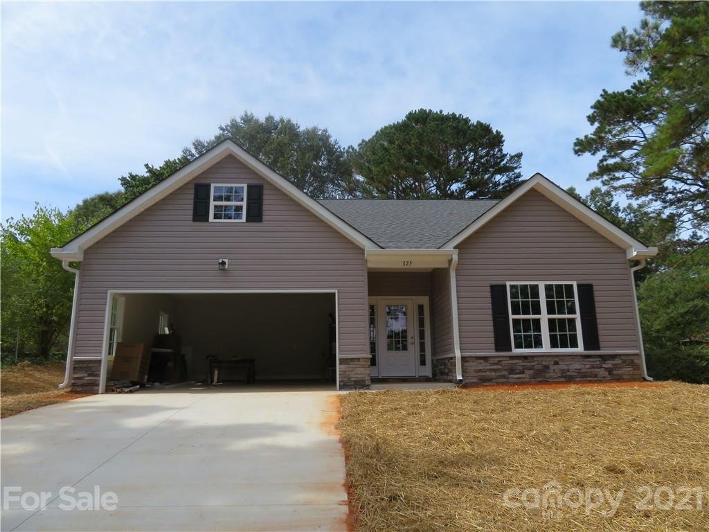 325 Knollwood Avenue