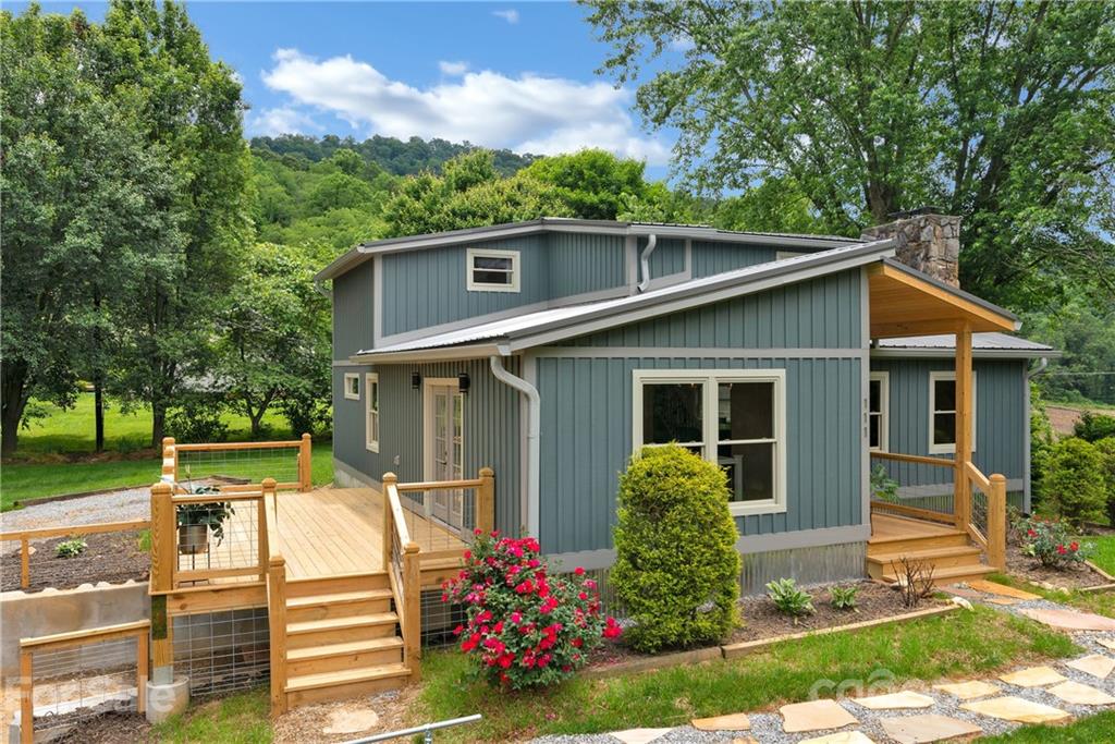 Property image 1 at 111 Vision Road, Canton, NC 28716