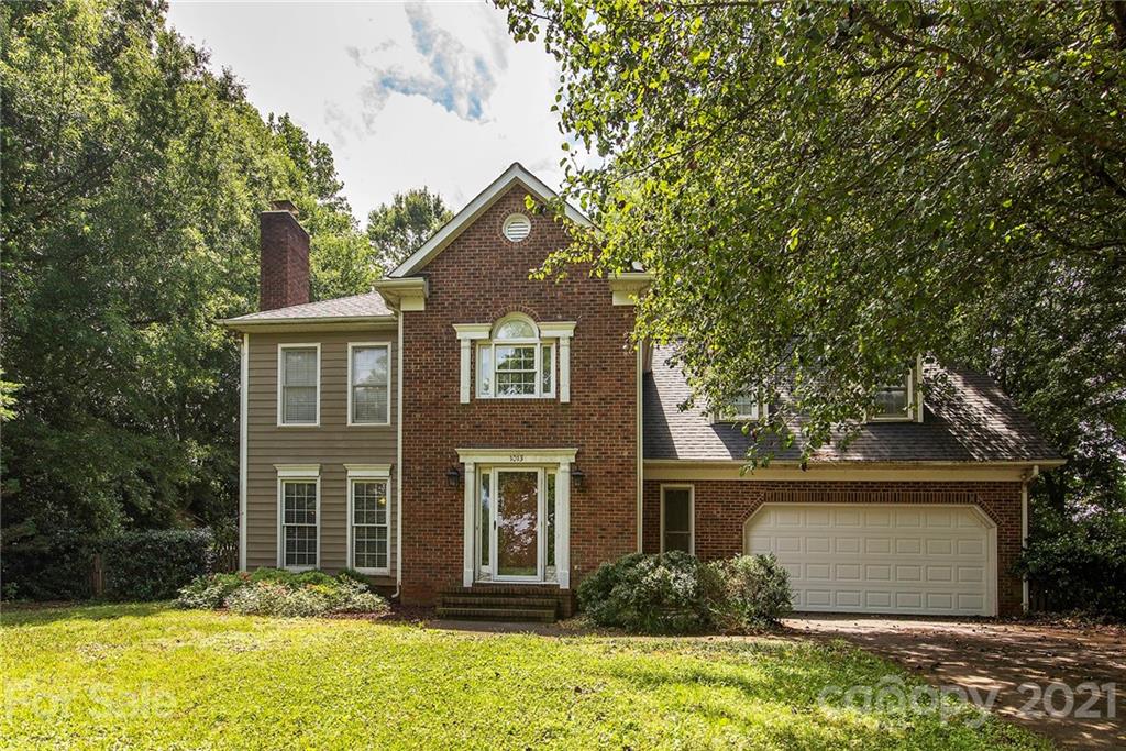 Property image 1 at 1013 Talbot Court, Matthews, NC 28105