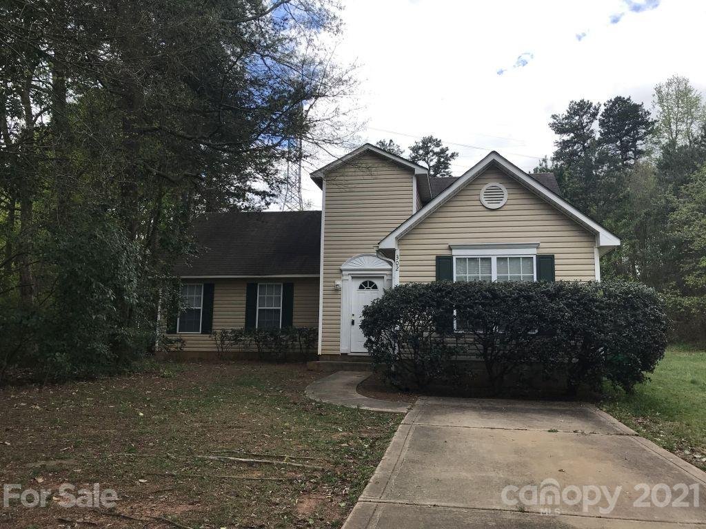Property image 1 at 302 Touch Me Not Lane, Charlotte, NC 28216