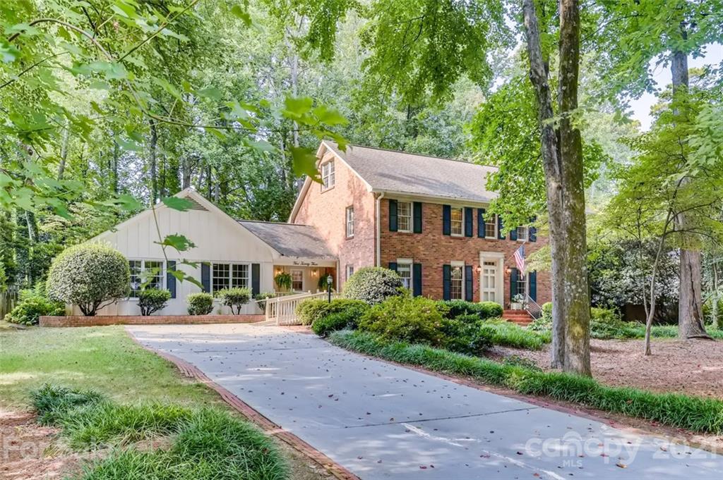 Property image 1 at 523 Robmont Road, Charlotte, NC 28270