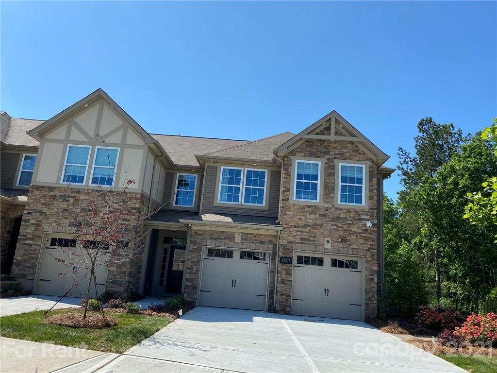 Property image 1 at 9627 Glenburn Lane, Charlotte, NC 28278