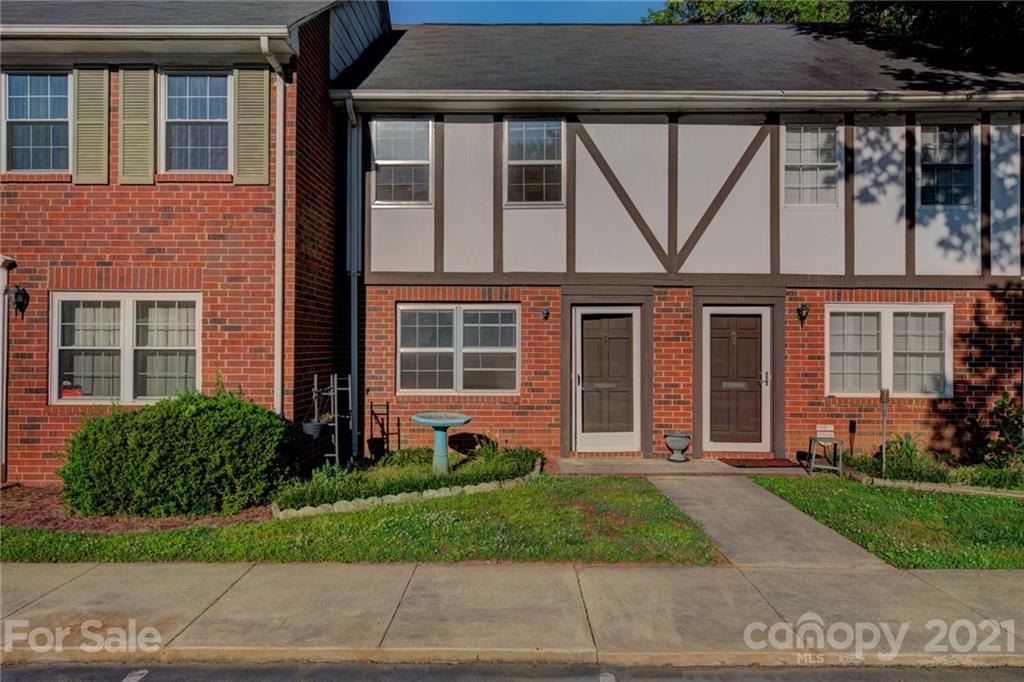 Property image 1 at 1300 Larchmont Place, Salisbury, NC 28144