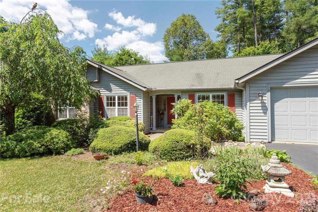 Property image 1 at 3 Tall Pines Road, Hendersonville, NC 28739