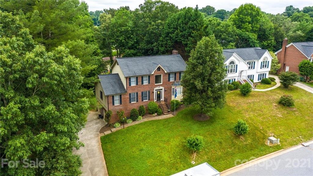 Property image 1 at 1028 38th Avenue, Hickory, NC 28601