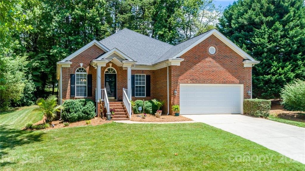 108 Summerbrook Lane