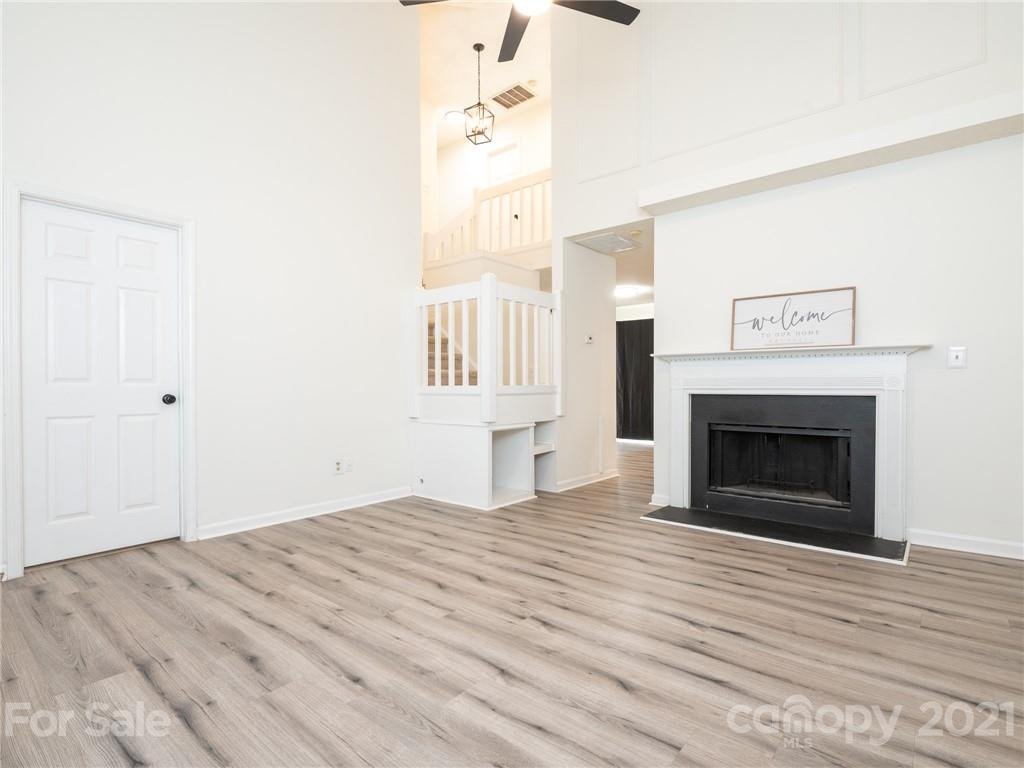 Property image 1 at 3854 Mosscroft Lane, Charlotte, NC 28215