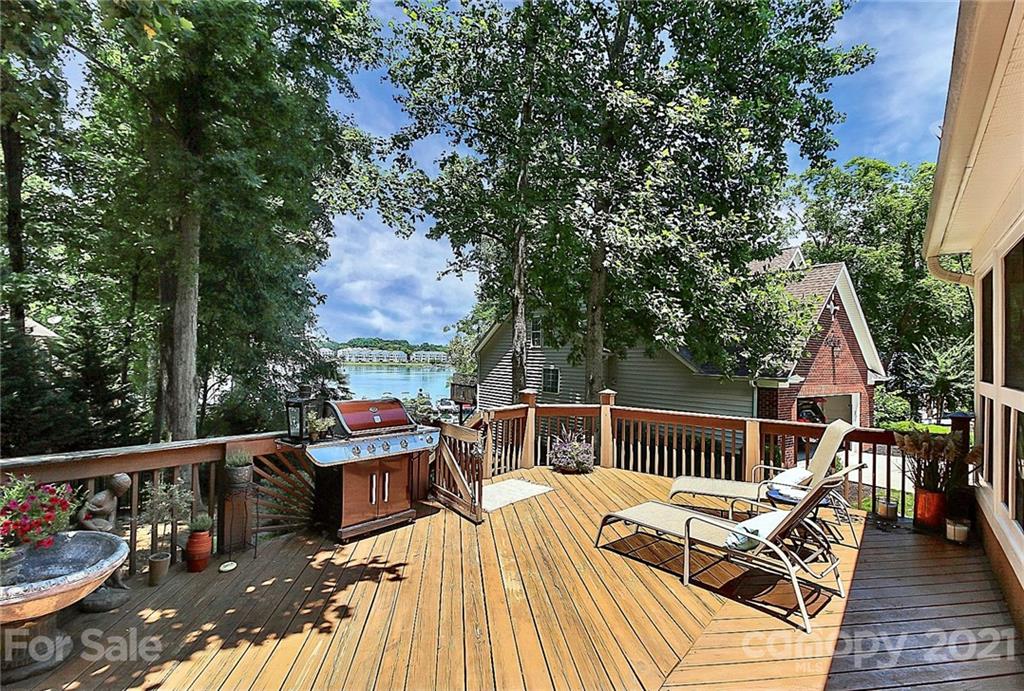 21647 Crown Lake Drive