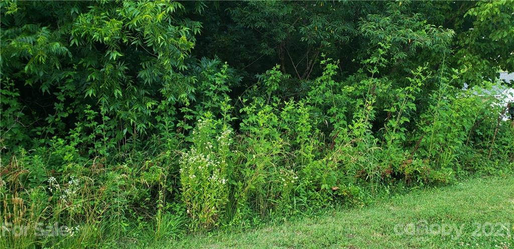 Property image 1 at 122 Zurich Lane, Statesville, NC 28625