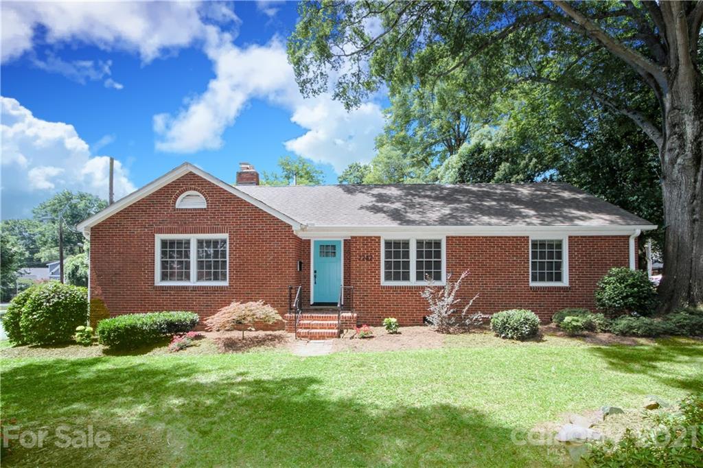 2242 Mcclintock Road