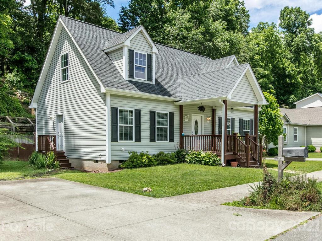 Property image 1 at 21 Grove Garden Avenue, Candler, NC 28715