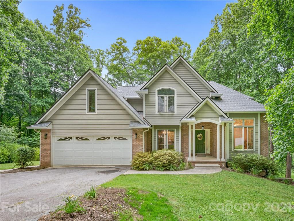 Property image 1 at 26 Weston Heights Drive, Asheville, NC 28803