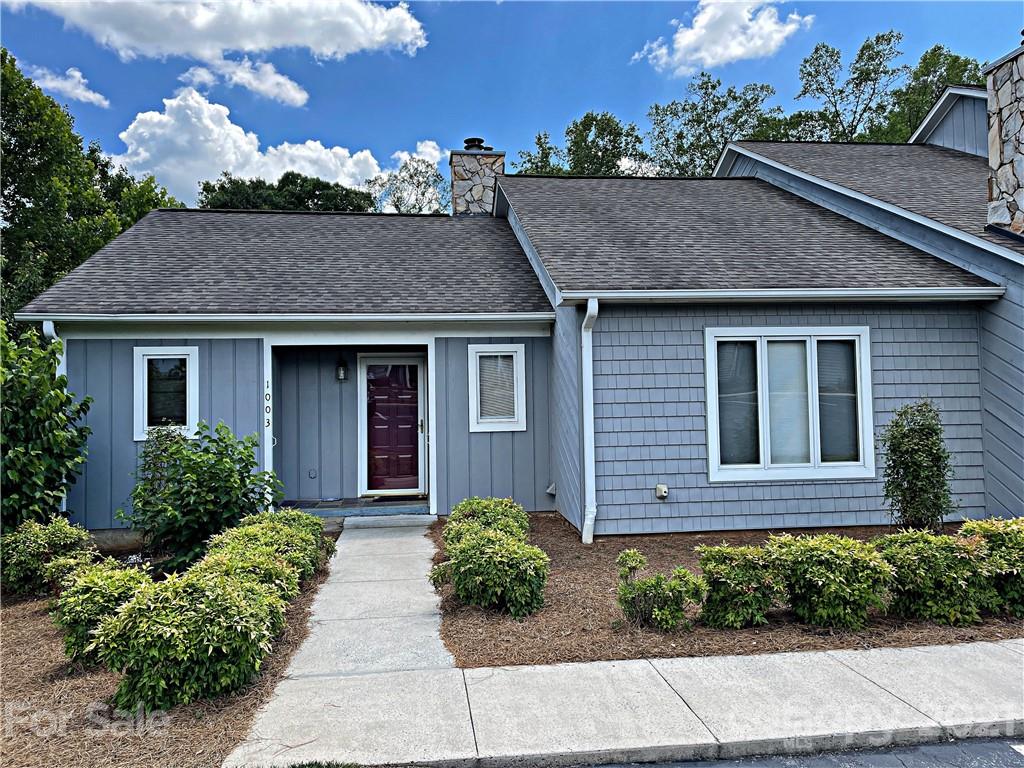 Property image 1 at 1003 21st Avenue, Hickory, NC 28601