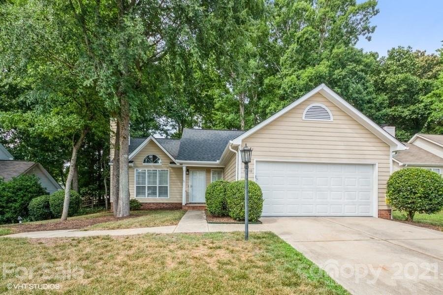 Property image 1 at 4030 Huntmeadow Drive, Charlotte, NC 28269