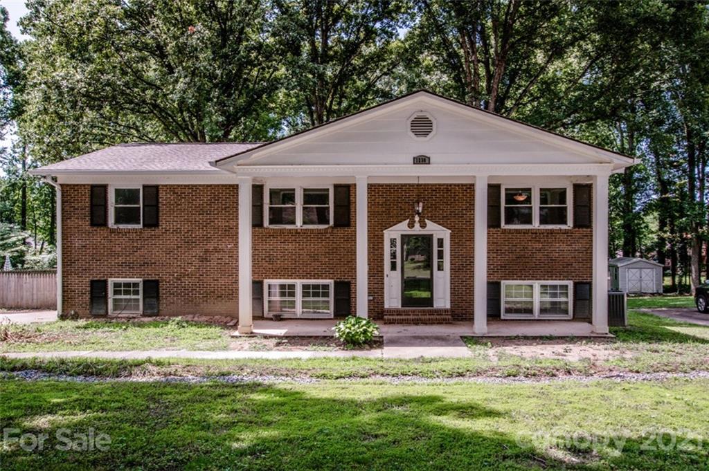 Property image 1 at 1230 18th Avenue, Hickory, NC 28601