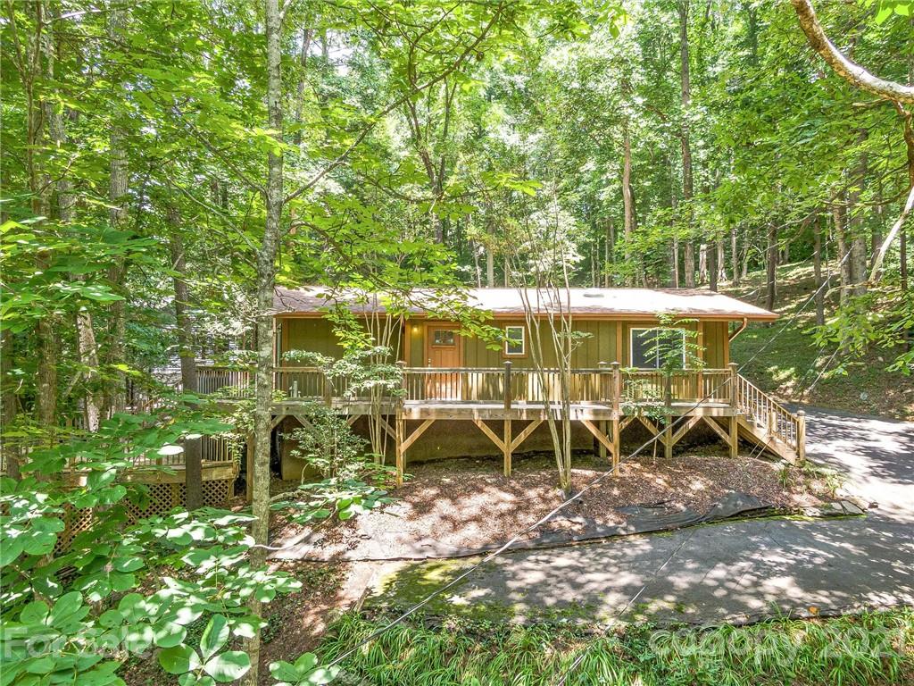 Property image 1 at 106 Buffalo Trail, Asheville, NC 28805