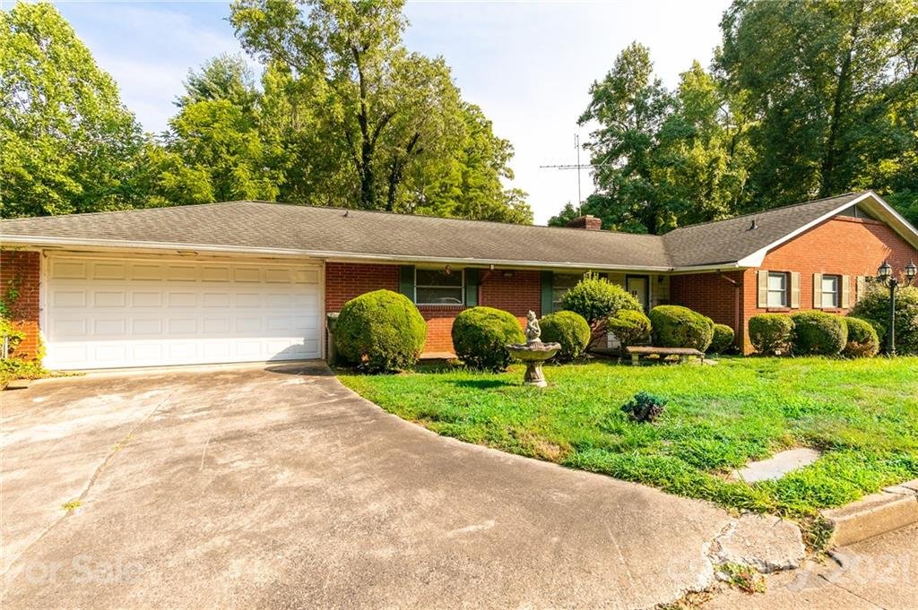 Property image 1 at 44 Louise Drive, Concord, NC 28025