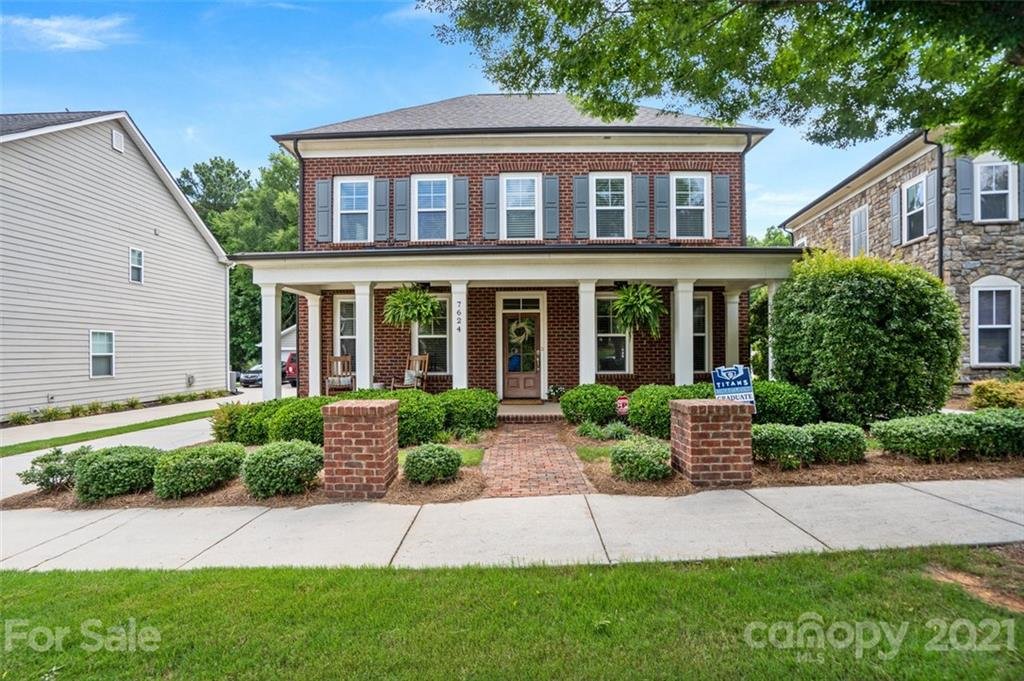Property image 1 at 7624 Cushing Drive, Charlotte, NC 28216