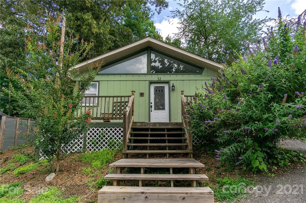 Property image 1 at 32 Winthrop Road, Asheville, NC 28806