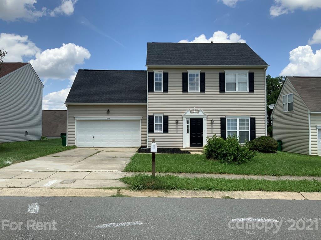 Property image 1 at 523 Elsberry Lane, Charlotte, NC 28213