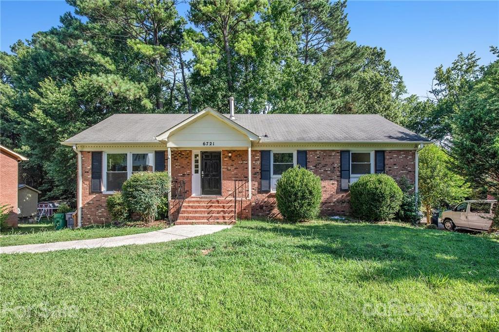 Property image 1 at 6721 Cedar Springs Road, Charlotte, NC 28212