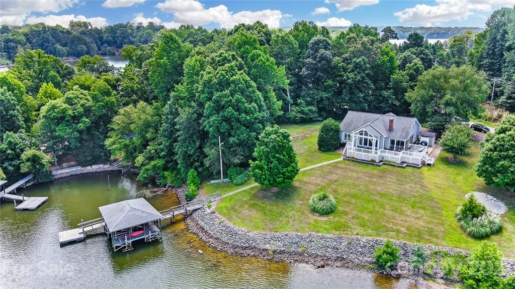 8220 Catawba Cove Drive