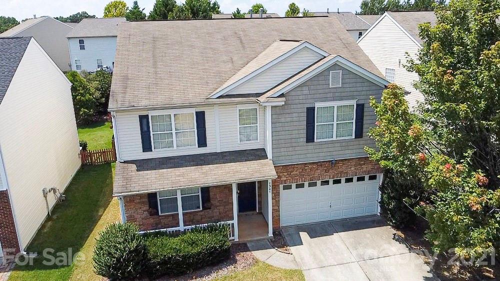 7347 Lamplighter Close Drive