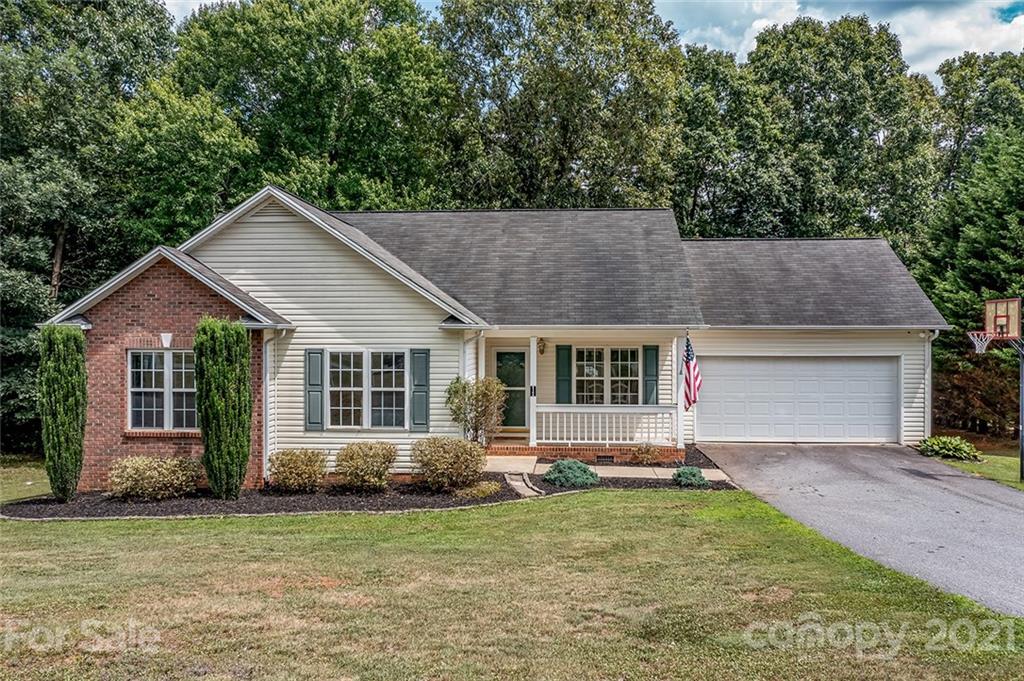 Property image 1 at 2104 Redberry Lane, Conover, NC 28613