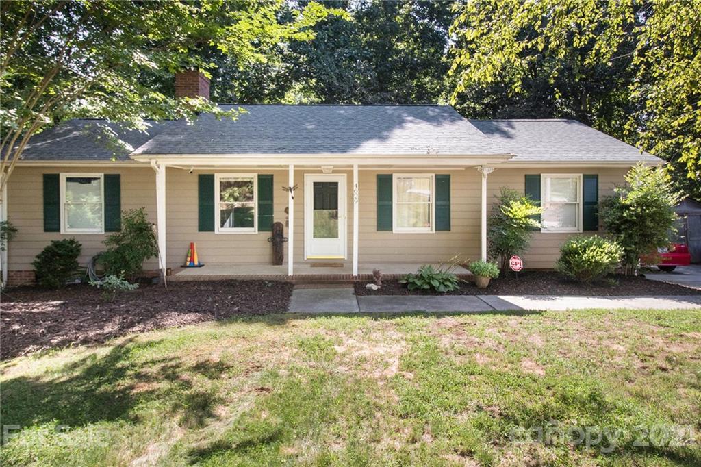 Property image 1 at 4629 Longbriar Drive, Gastonia, NC 28056