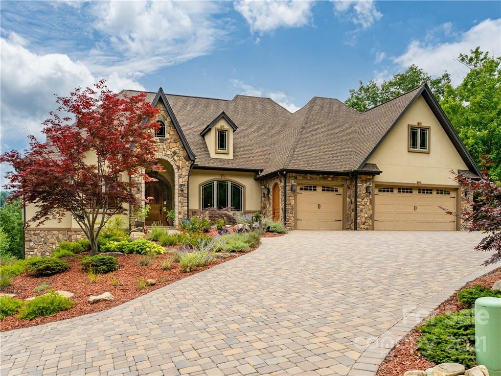 Property image 1 at 34 Hearthstone Drive, Asheville, NC 28803