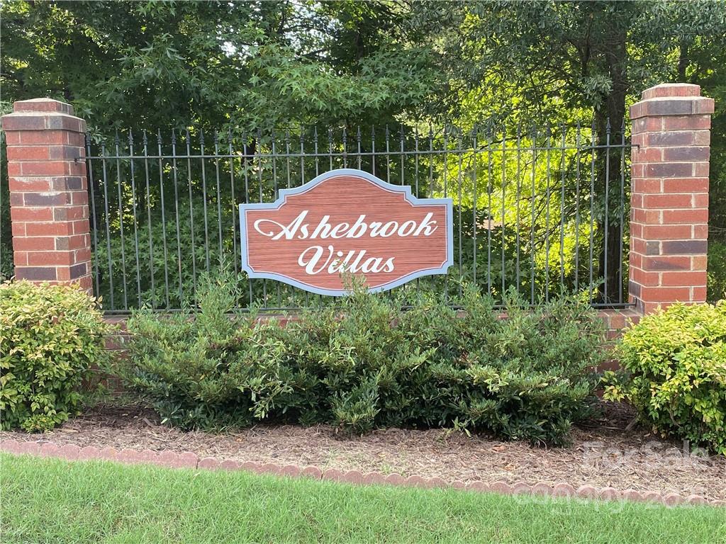 Property image 1 at 111 David Court, Fort Mill, SC 29715