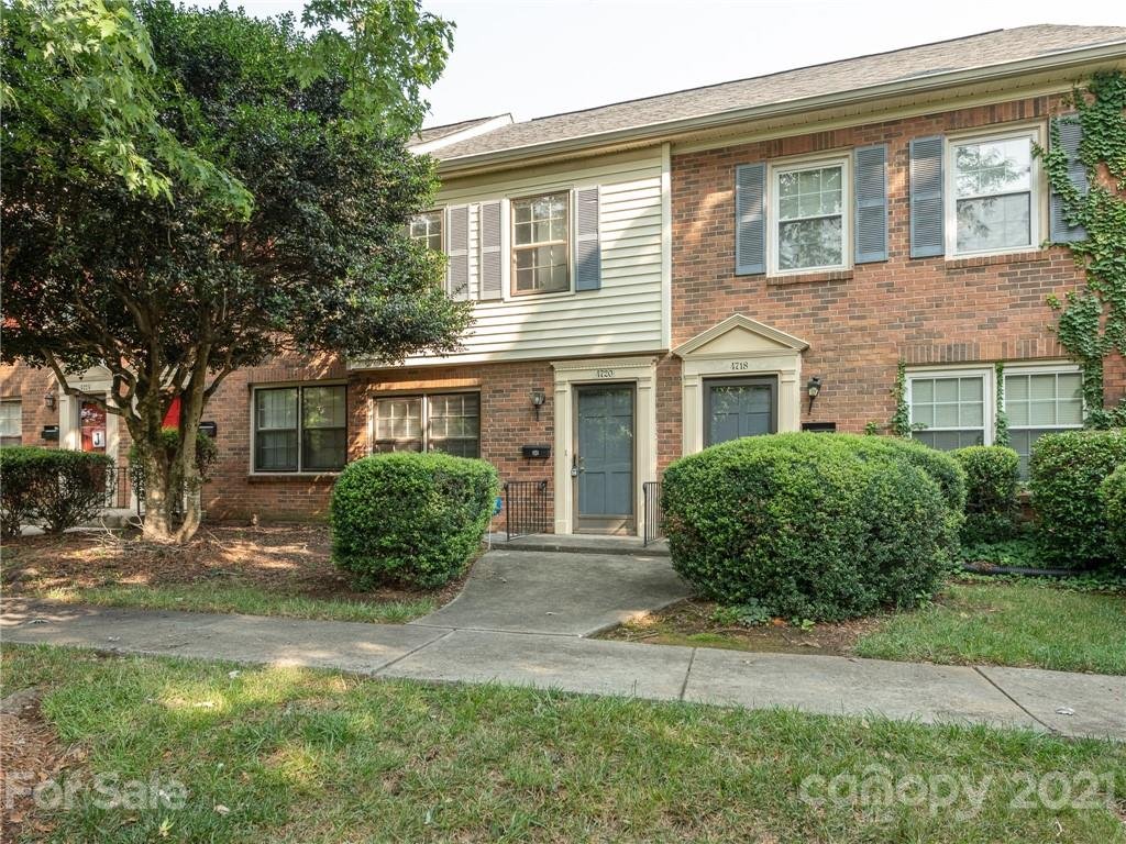 4720 Old Lantern Way