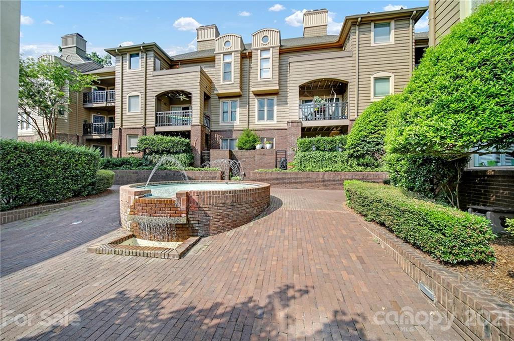 Property image 1 at 1109 E Morehead Street, Charlotte, NC 28204