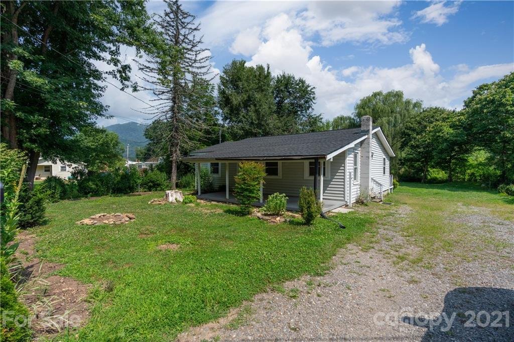 Property image 1 at 262 Carolina Avenue, Waynesville, NC 28786