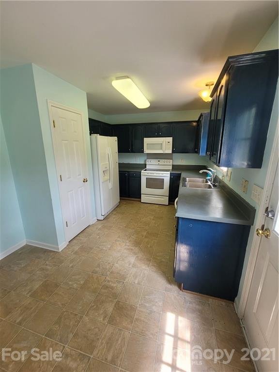Property image 4 at 212 Nottingham Drive, York, SC 29745