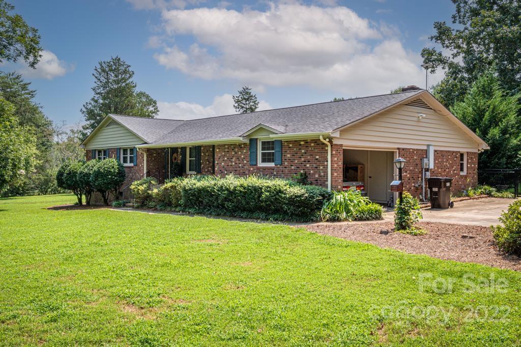 Property image 1 at 124 Starcrest Drive, Stanley, NC 28164