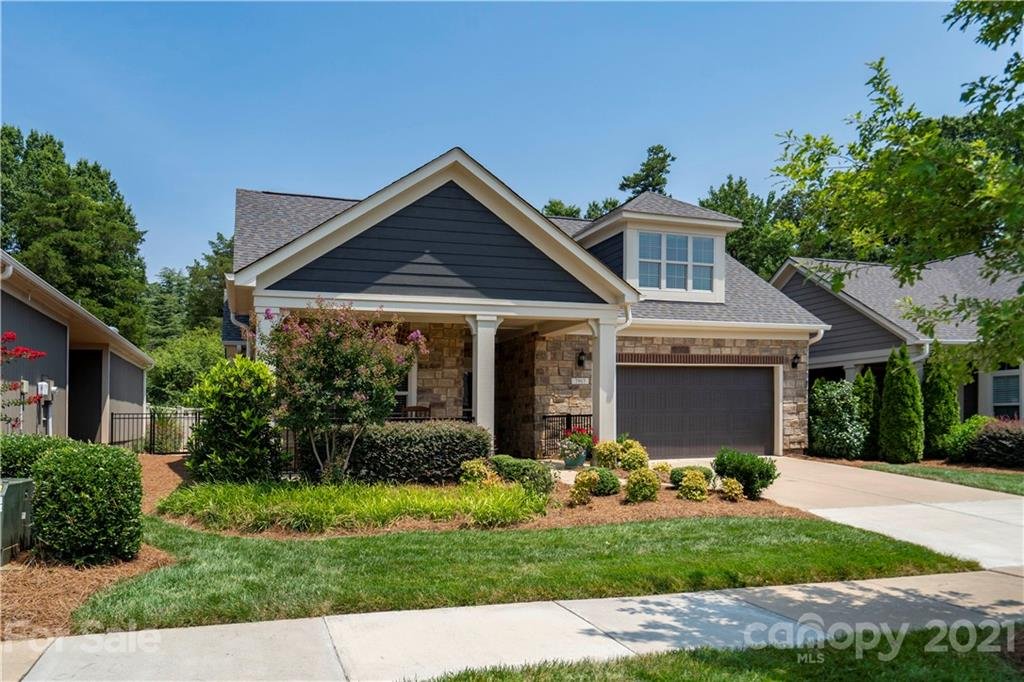 Property image 1 at 7917 Parknoll Drive, Huntersville, NC 28078