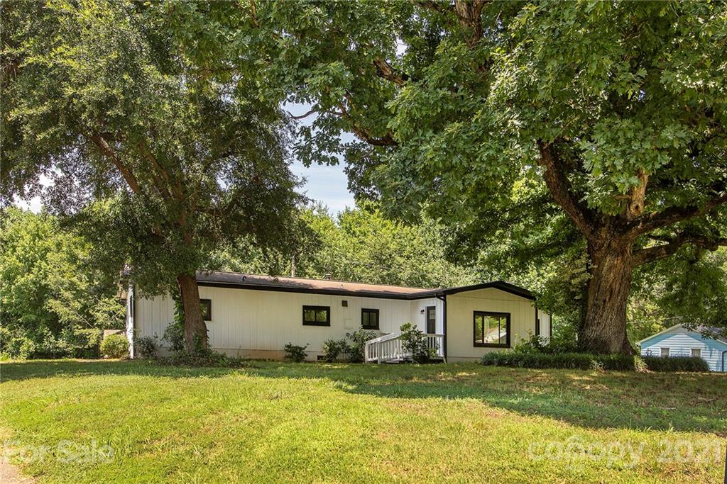 Property image 1 at 420 Donna Avenue, Gastonia, NC 28052