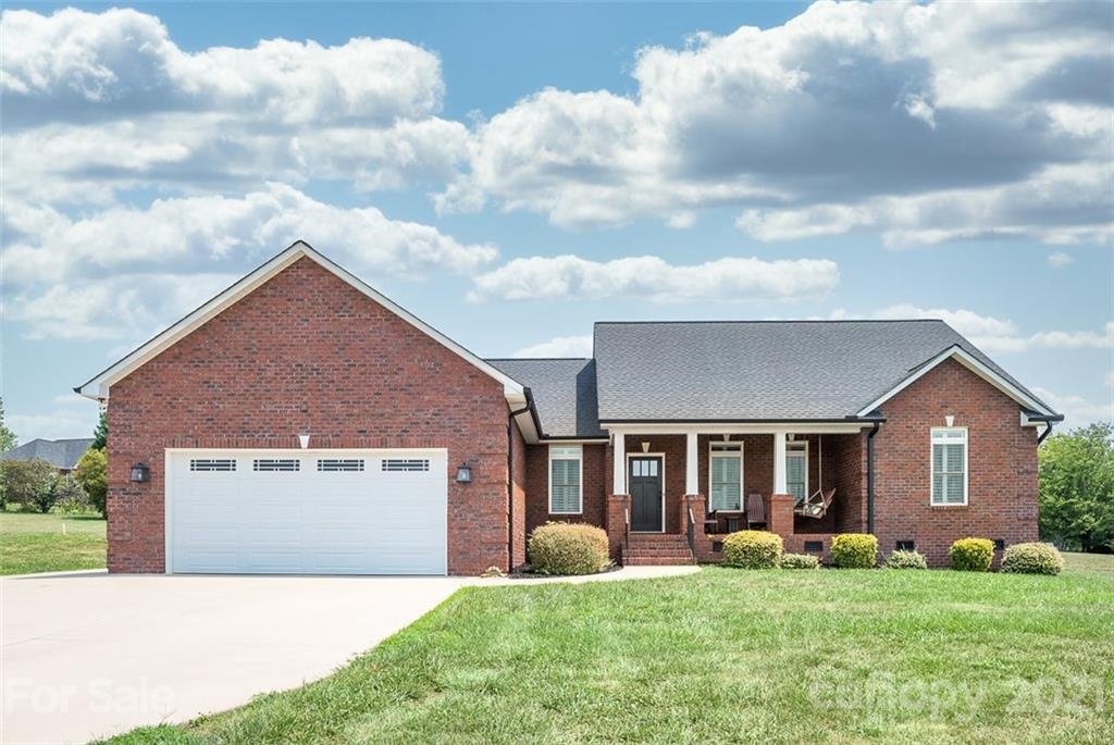 Property image 1 at 2411 Carriage Lane, Lincolnton, NC 28092